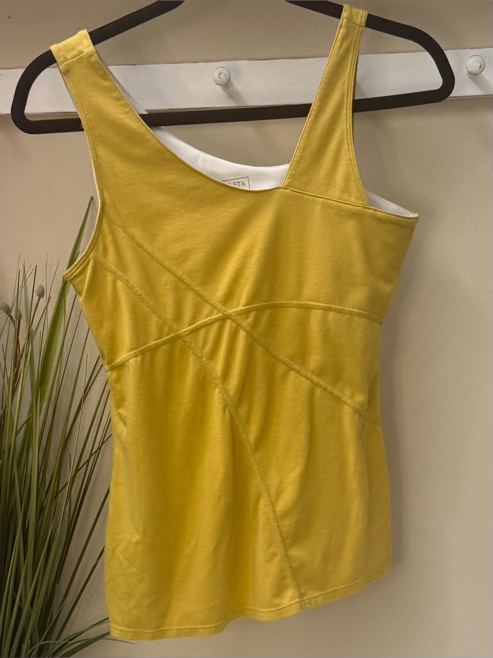 Athleta Yellow Size Small 15”ptp Tank Top Sleeveless  Shirt 💛